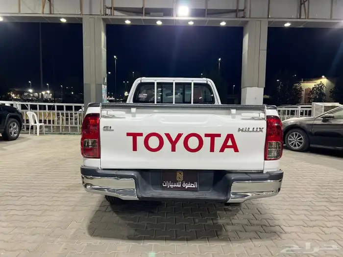 هايلوكس غماره موديل 2018 بنزين جي ال 17