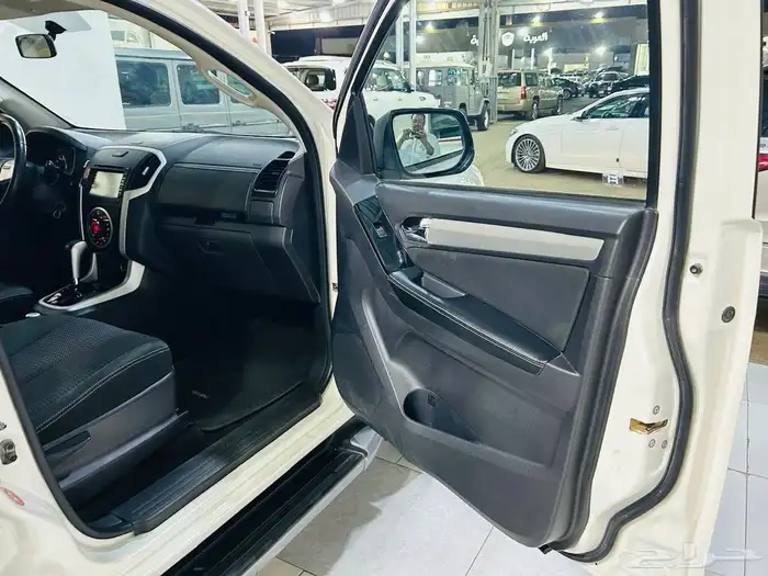 جيب ايسوزو Mux 2021 نص فل بحالة الوكالة 10