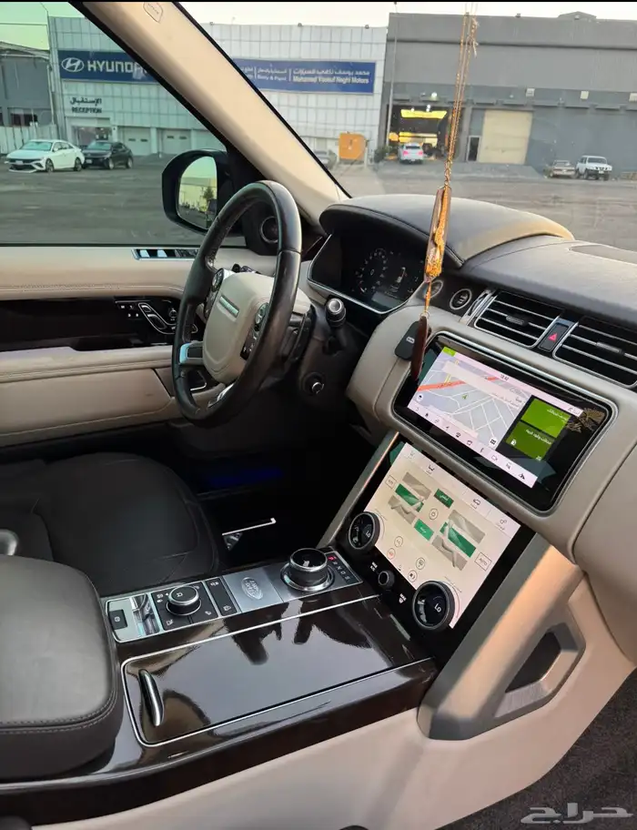 رنج روفر 2020 لارج قمة بالنظافه بسعر مناسب 36