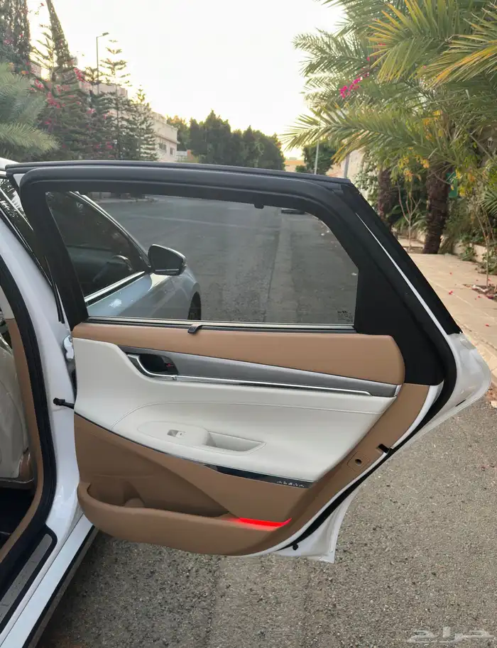 هونداي أزيرا سعودي 2023 (( تم الببع )) 17