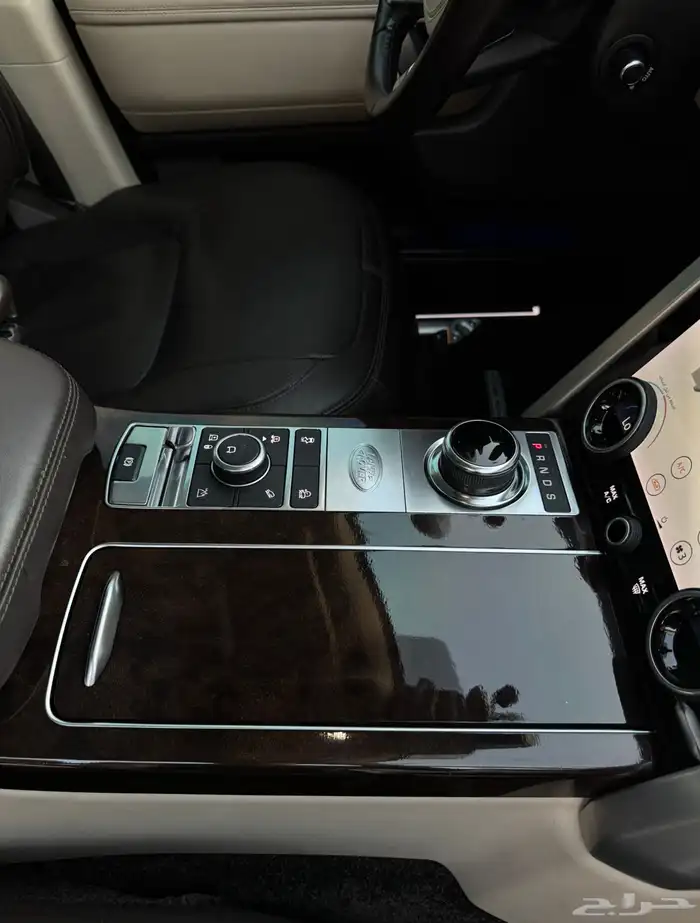 رنج روفر 2020 لارج قمة بالنظافه بسعر مناسب 37