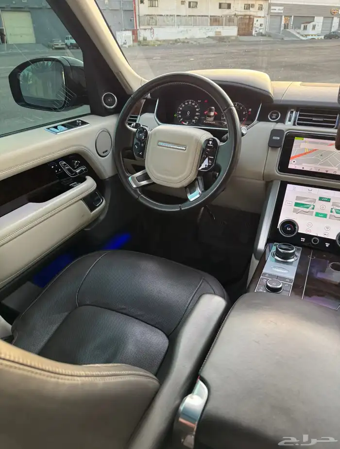 رنج روفر 2020 لارج قمة بالنظافه بسعر مناسب 22