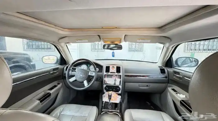 كريسلر 2010 النوع C300 12