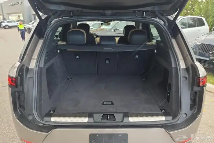 رنج روفر سبورت -2023 بسعر خيااالي 3