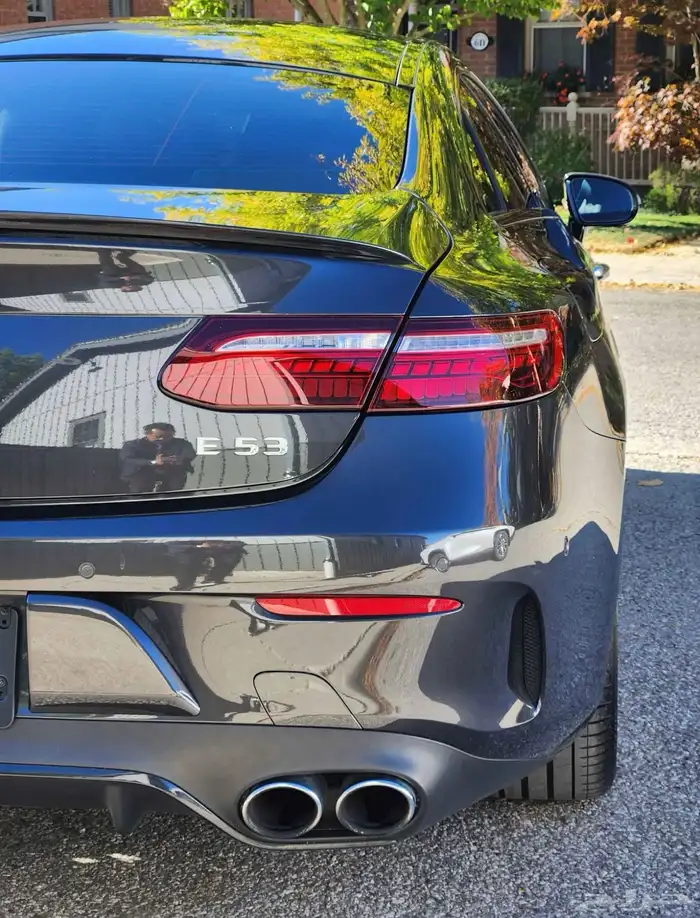 للبيع مرسيدس E53 موديل 2023 شبه اصفار وارد كندا 4