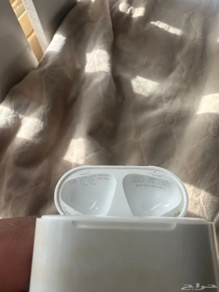 بيت سماعه فقط ايربودز ابل الجيل الاول 1