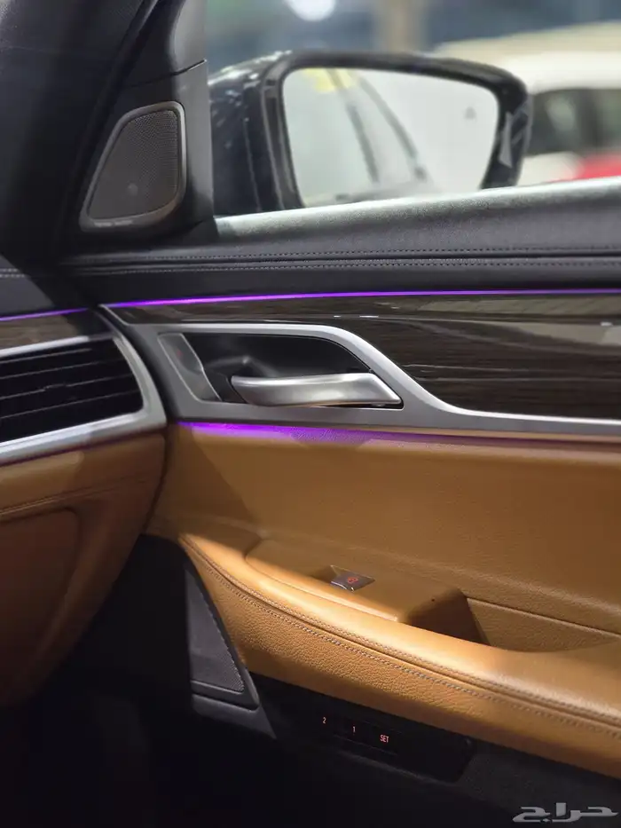 بي ام دبليو 730Li موديل 2020 بحاله ممتازه 19