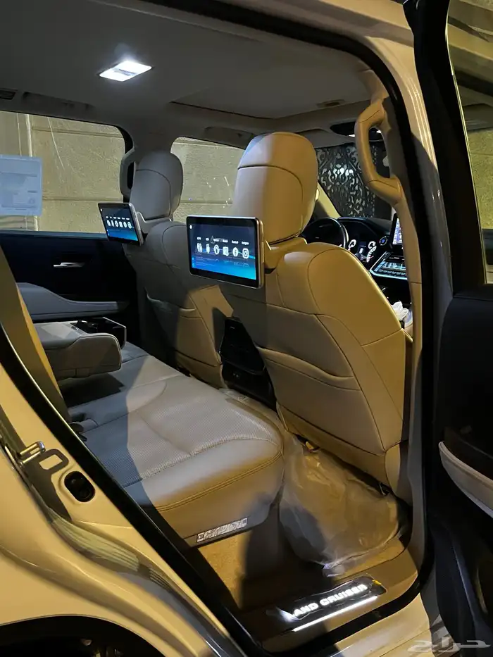 تايوتا لاندكروزر L5 2023 GXR - فل كامل وارد عبداللطيف جميل 3