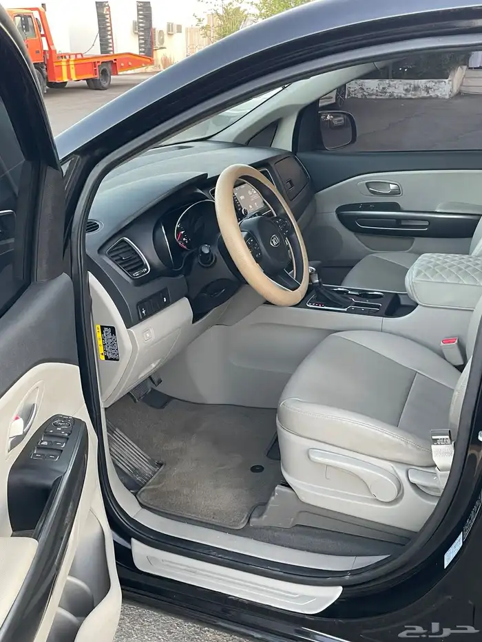 كيا كارنفال 2020 ديزل بطاقه جمركيه وارد كوريا 8