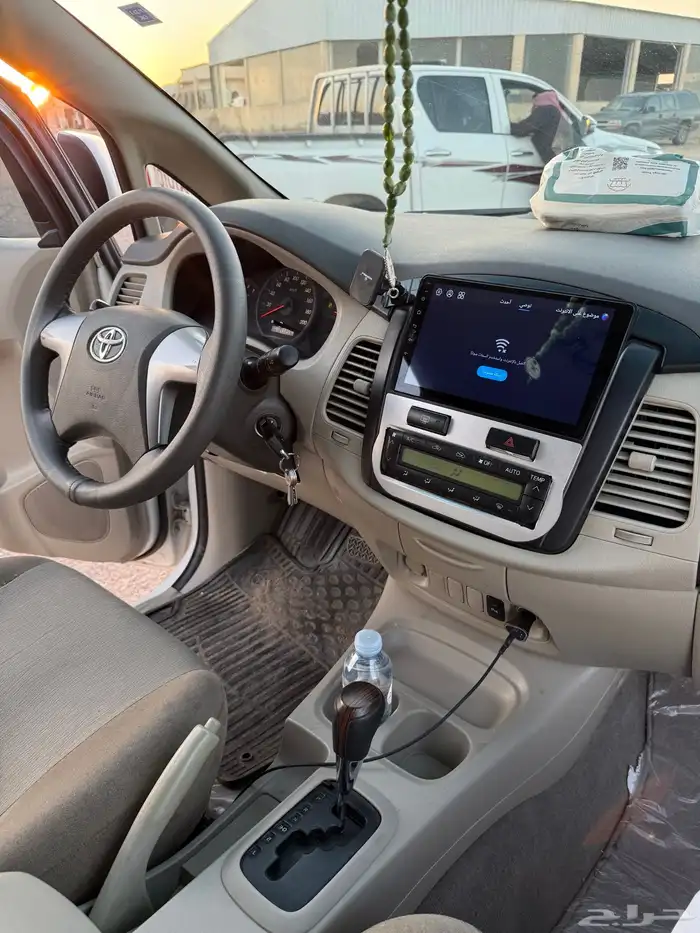 تايوتا انوفا 2015 15