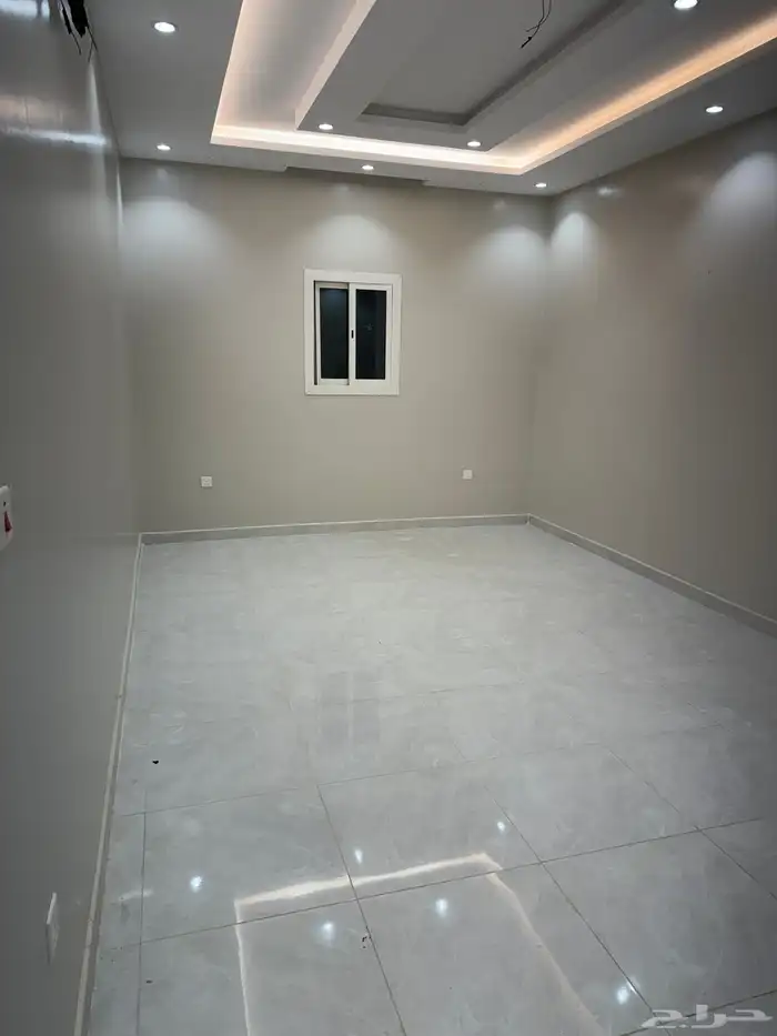 شقة للايجار بحي الصواري 4