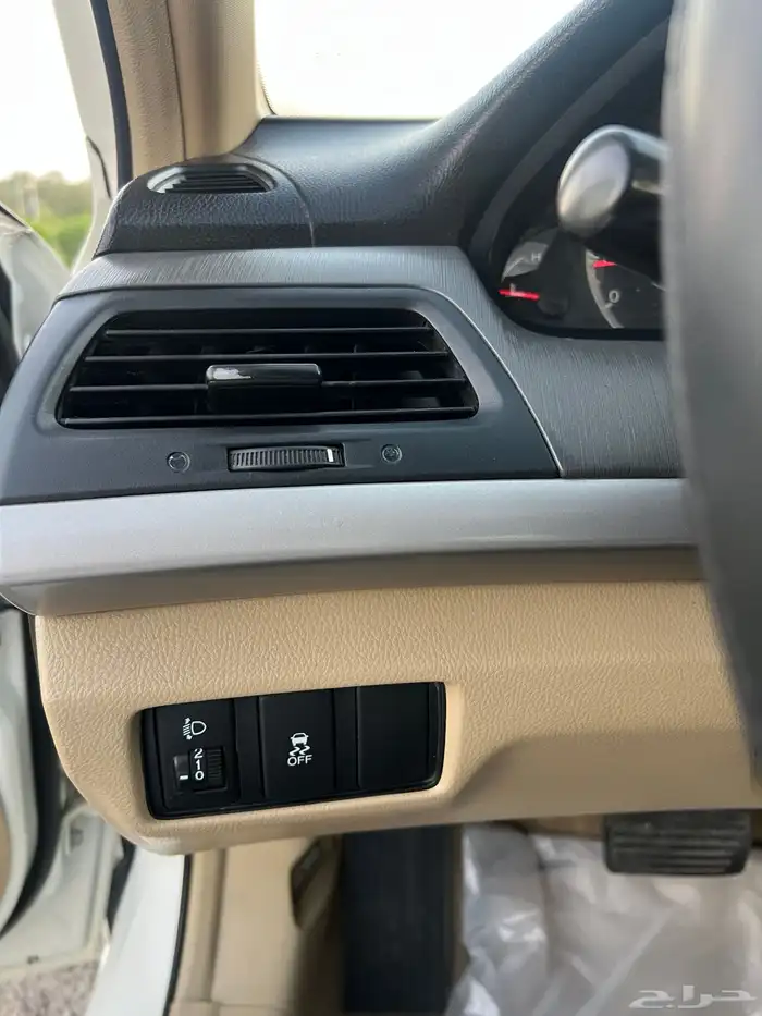 اكورد 2011 سبيشل بحالة الوكالة 30