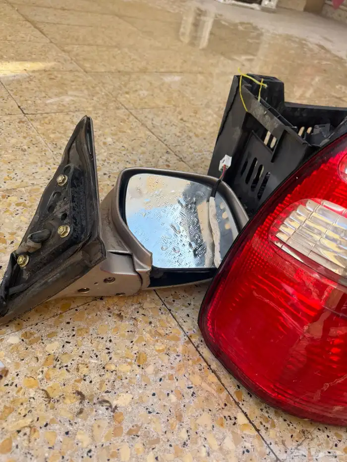 شمعات وانوار في اكس او 2005 4