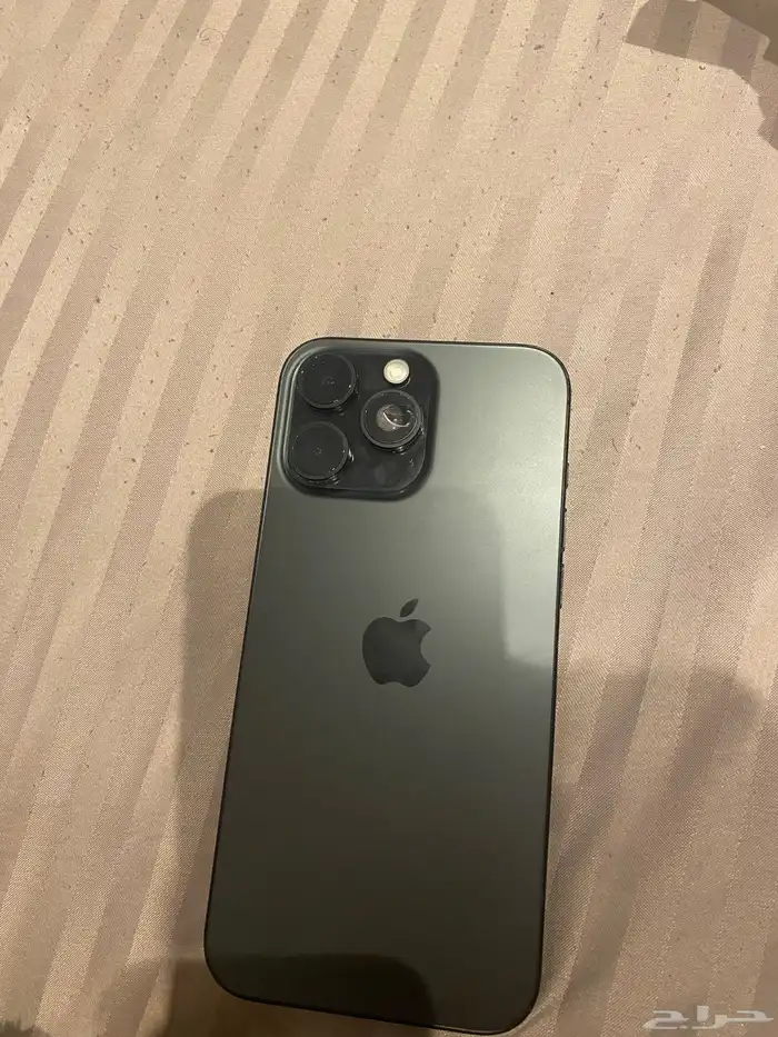 ايفون 16 برو ماكس اللون اسود 1