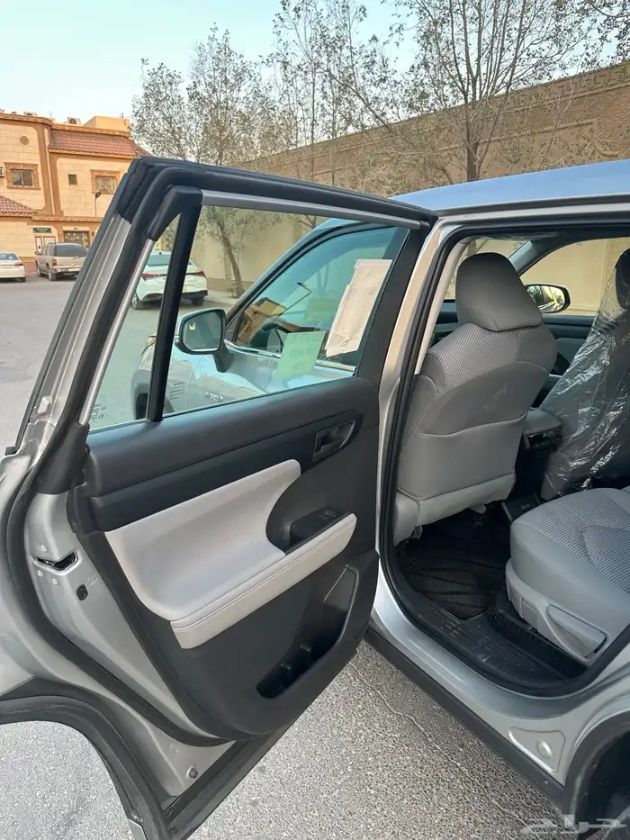 تويوتا هايلاندر 2023 سعودي ممشى قليل . 12