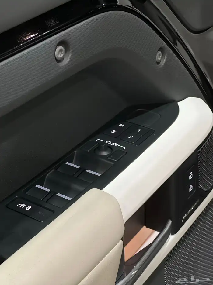 ديفندر 2023 ناغي 18