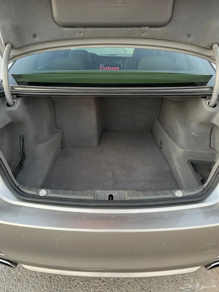 BMW 2009 فل كامل للبيع 5