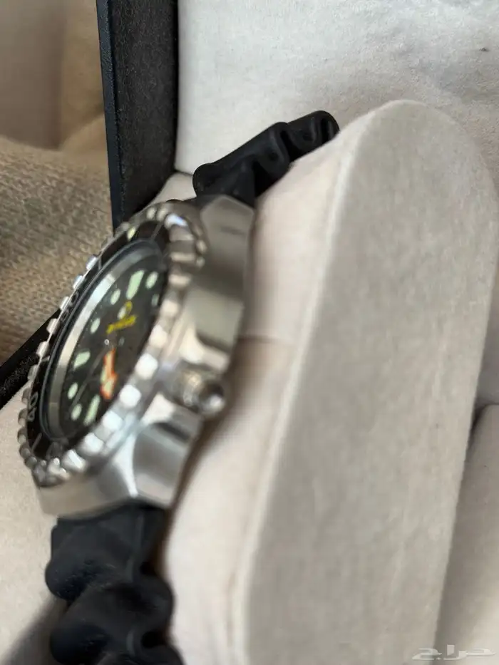 للبيع ساعة 4