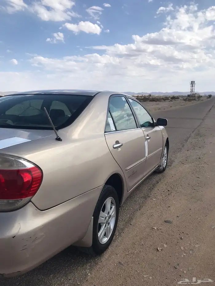 للبيع كامري مديل 2005 مكينه وقير شرط البدي مرشوش 2