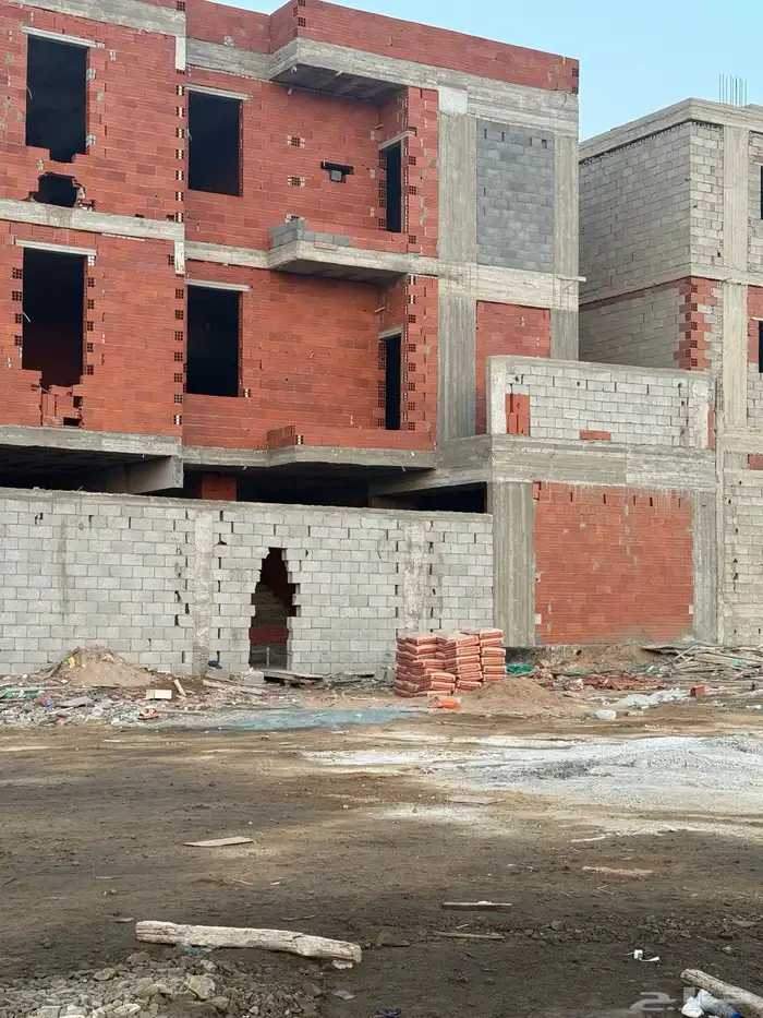 ارض حي الياقوت المساحة 657متر ركنية شارعين30 12 3