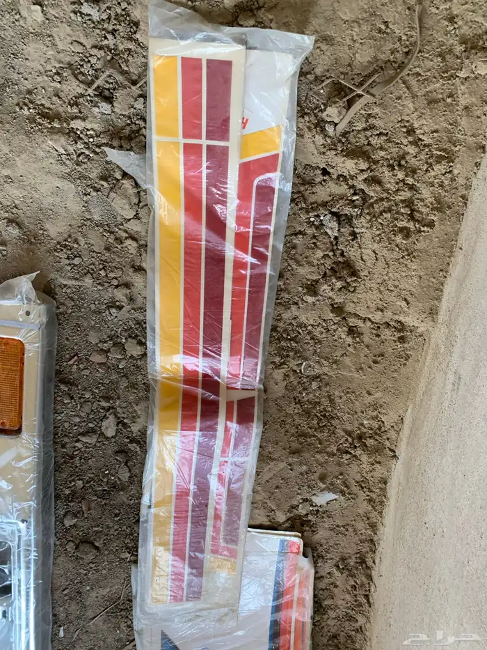 قطع غيار تايوتا هايلوكس 86-85-84 12