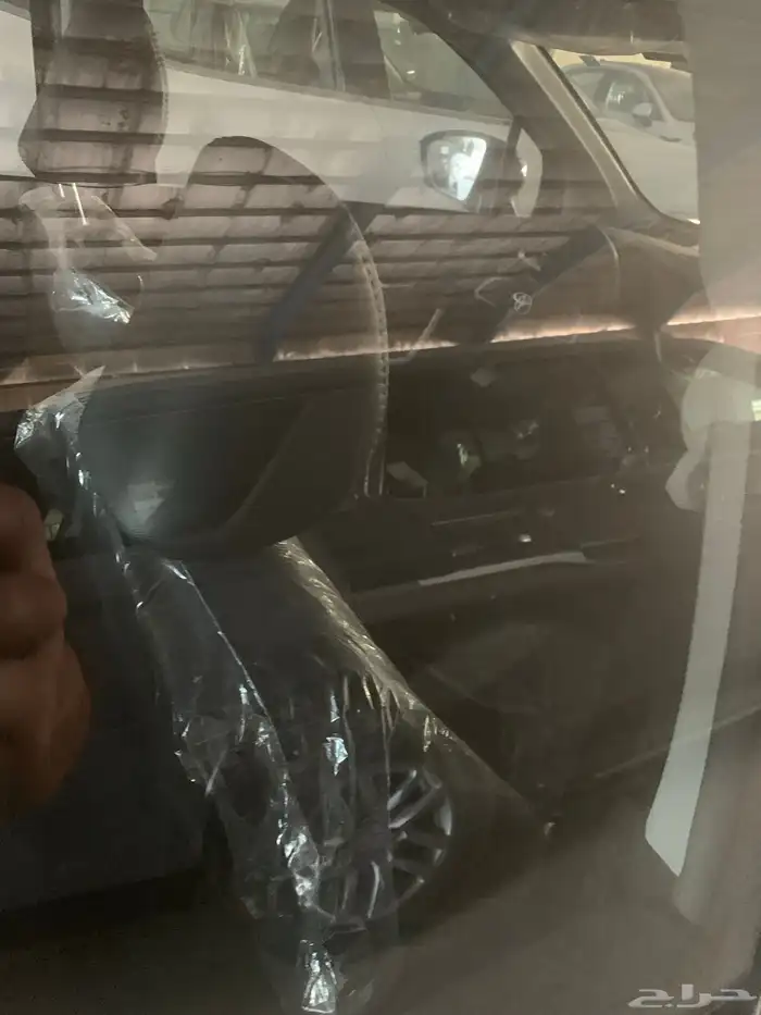 تويوتا فيلوز 2025 لون رصاصي   رصاصي فاتح   ابيض 3