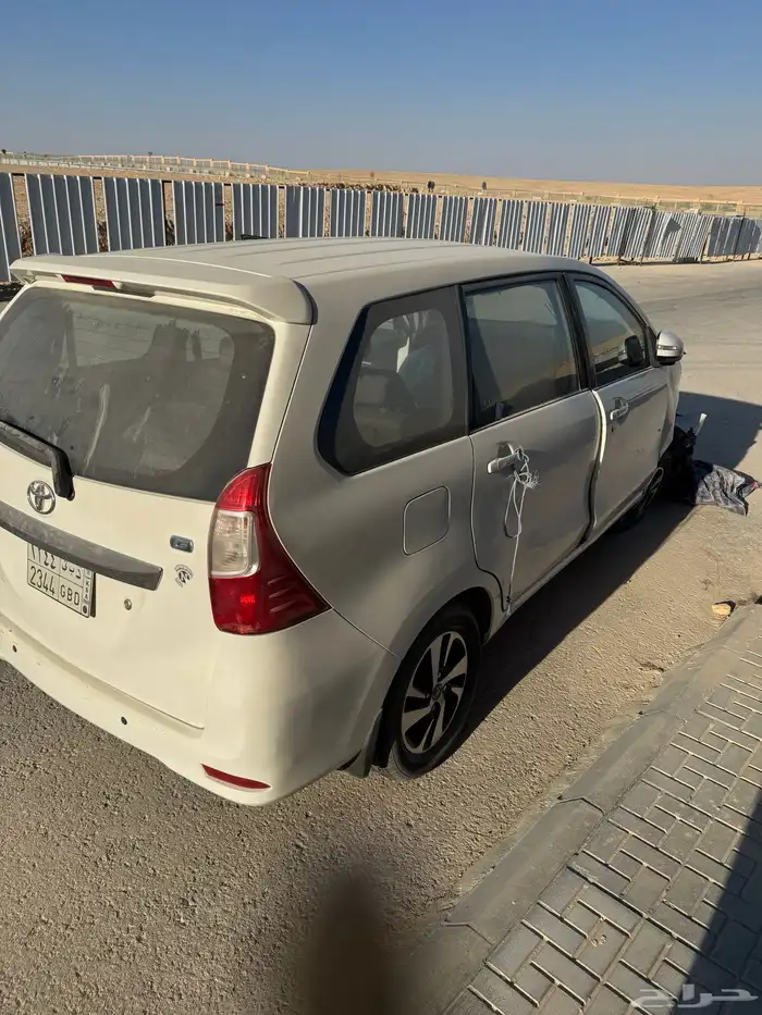 أفانزا 2015 للبيع مصدومه وجهيه 1