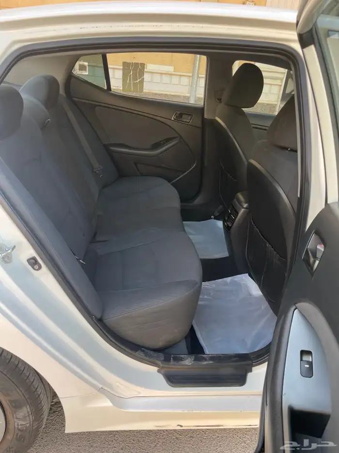 سياره كيا ابتما للبيع 11