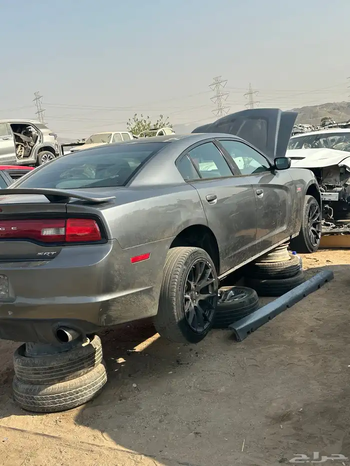 دودج تشارجر قطع تشليح فقط 1