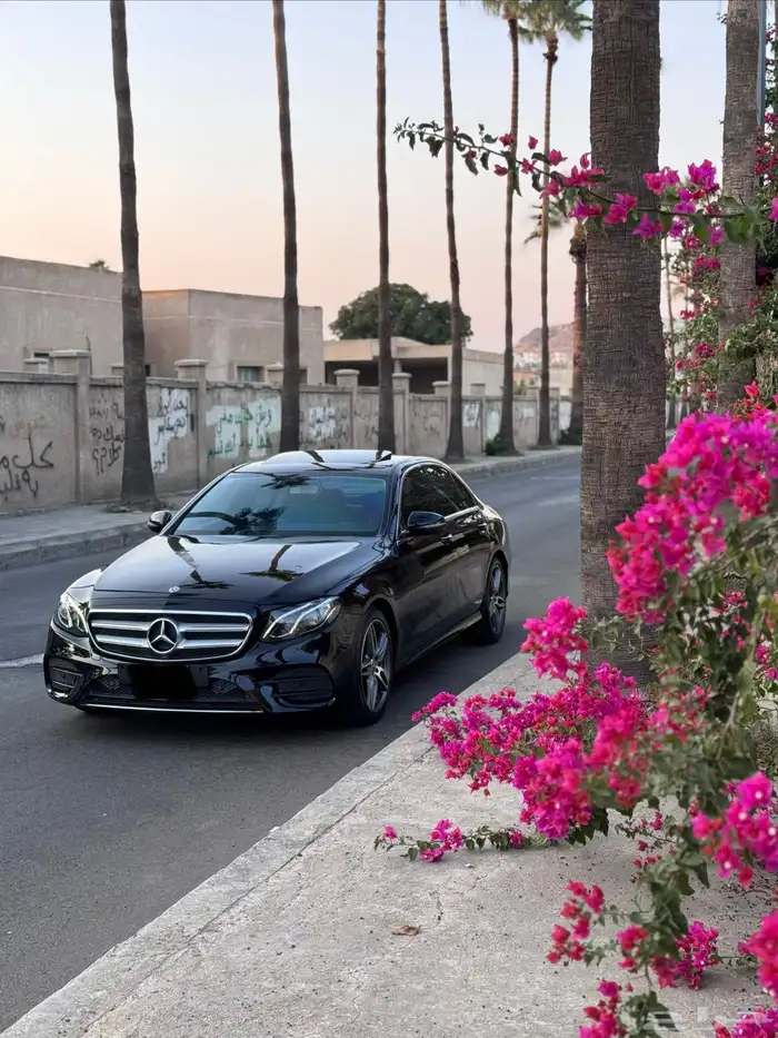 مرسيدس E200 وارد الجفالي مخزنة 2019 13