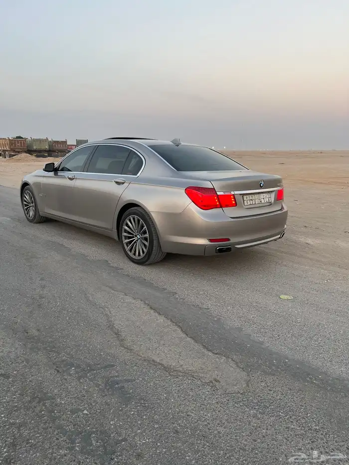BMW 2009 فل كامل للبيع 1