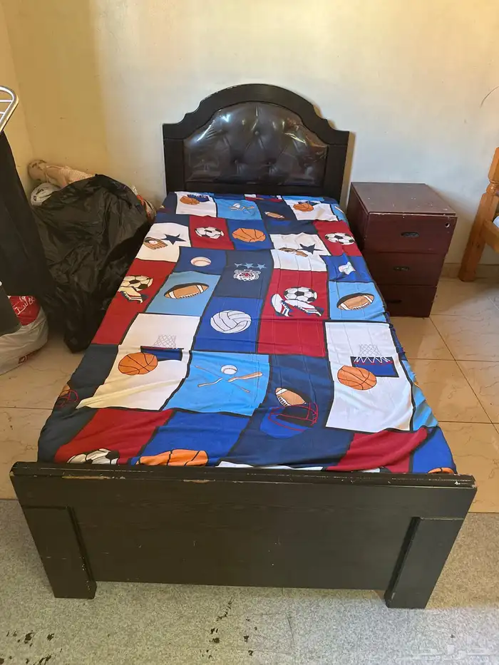 للبيع كنب سراير وطولة 0