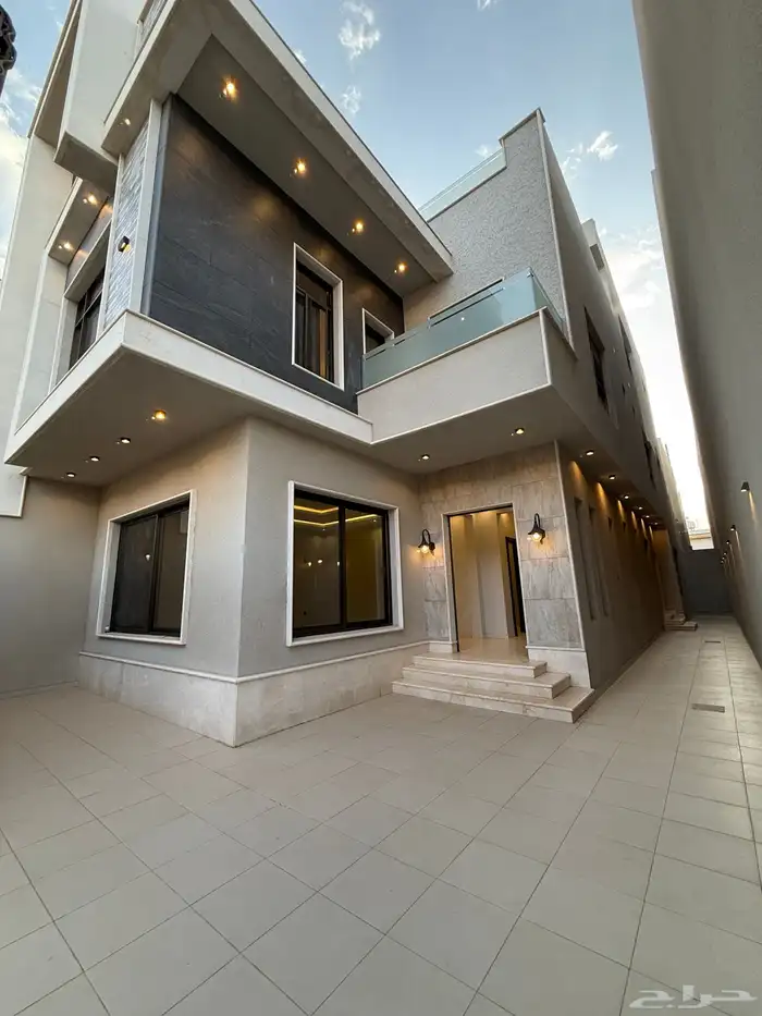 للبيع فيلا مودرن دورين وملحق تشطيب vip ف درة الموسي 3