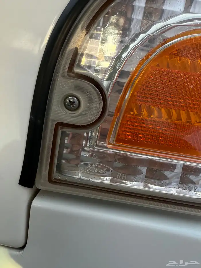 فورد كراون فكتوريا بوليسي مخزن 2011 12