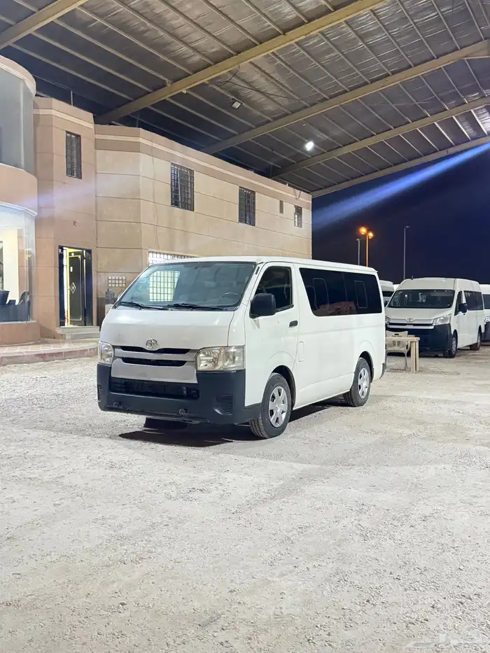 باص تويوتا 2016 1