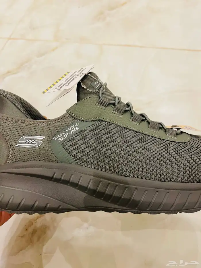 سكيتشرز رجالي 4