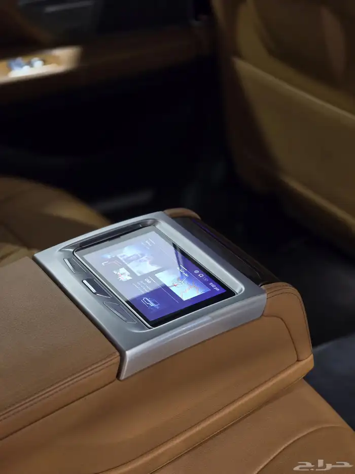 بي ام دبليو 730Li موديل 2020 بحاله ممتازه 14