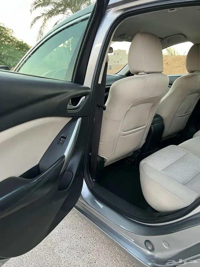 مازدا 6 عداد قليل (2015). 16