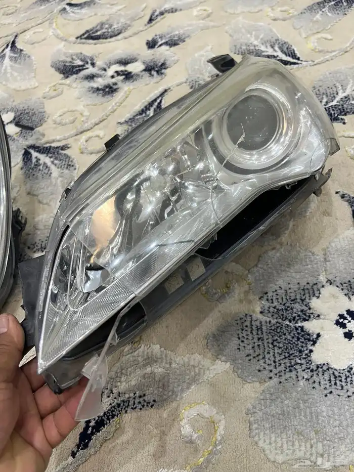 شمعه وقشره و شاشه كامري من 2012 الي 2017 تركب نضيفه جديده 3