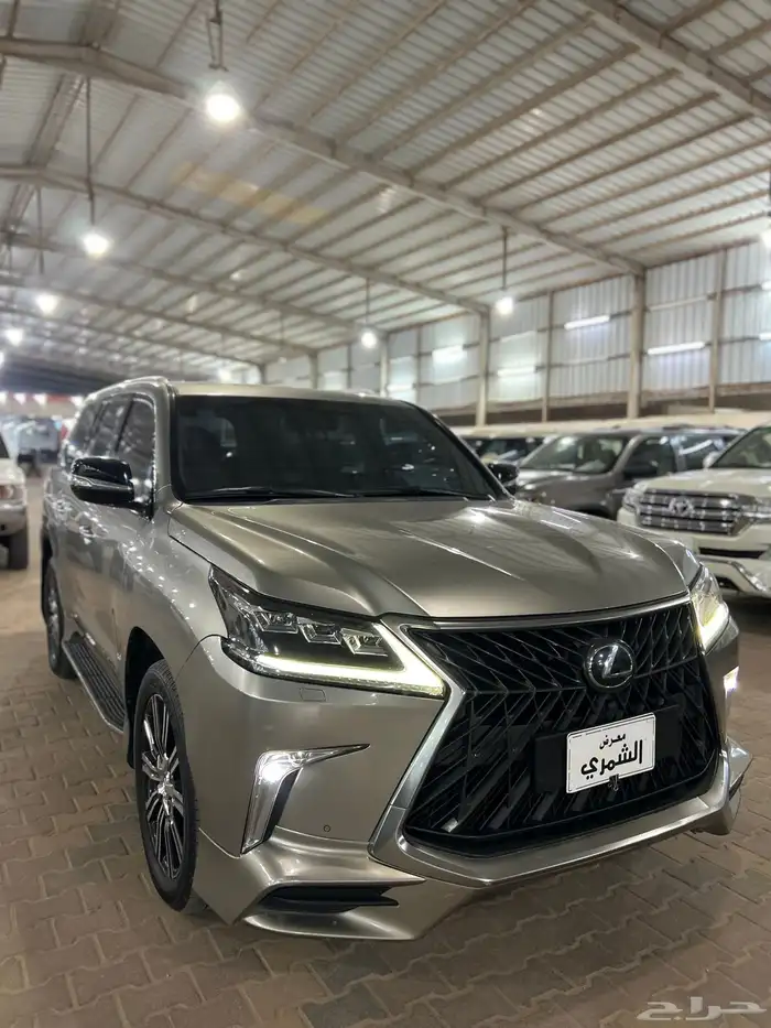 لكزس 2019 سعودي 3