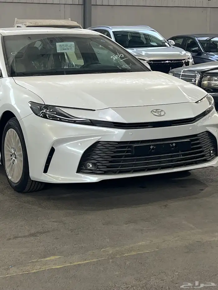 كامري 2025 LE لون ابيض سعودي ب 120 2