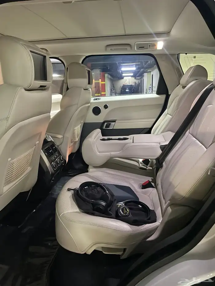 للبيع رنج روفر سبورت 2015 ناغي 18