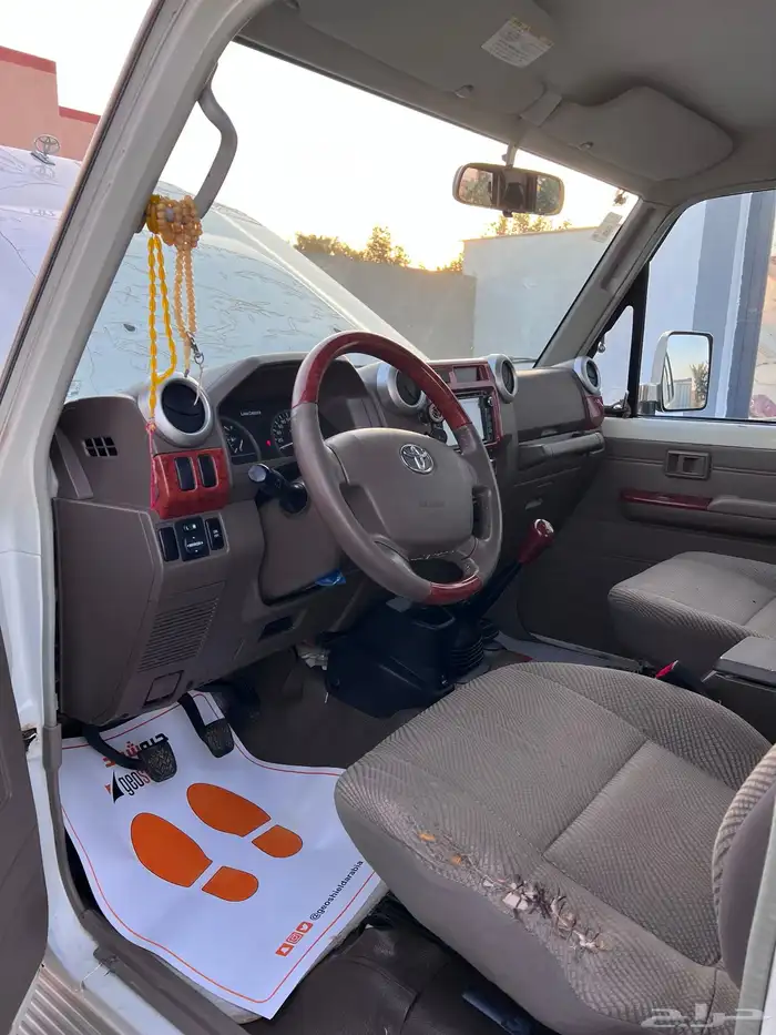 جيب ربع ابيض 3