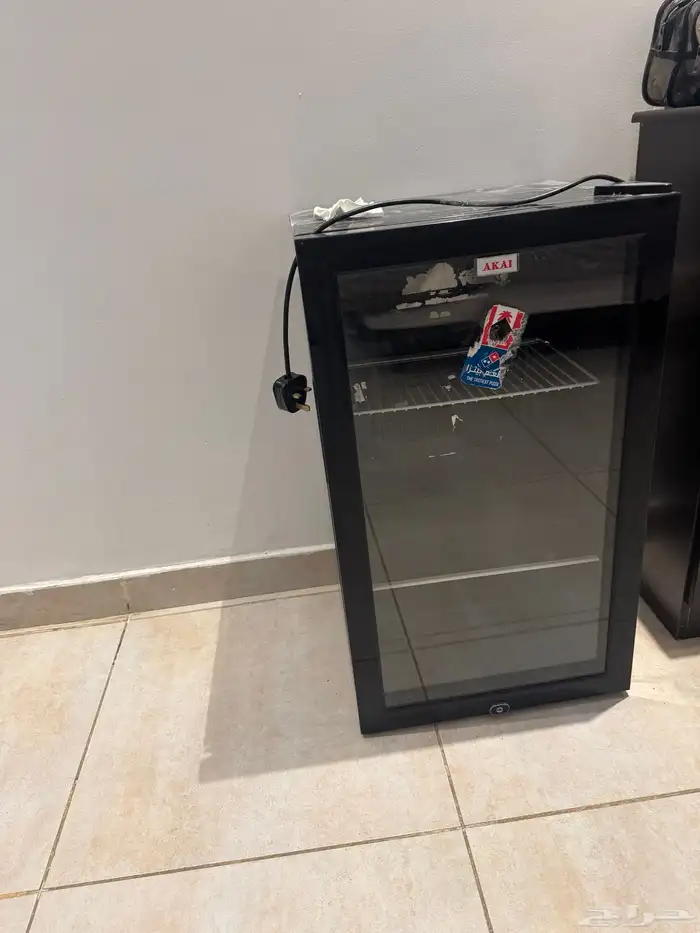 ثلاجة محل بحالة ممتازه وثلاجه غرفه وأرفف ودواليب وأرفف محل 7