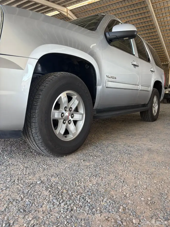 يوكن قصير بدون دبل في قمة النظافه مشيك عليه كامل صيناته 30