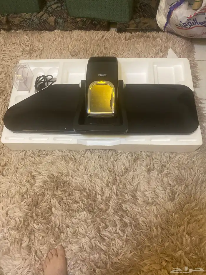 مكواه بخار ملابس برينيس بالكرتون شبه جديده 4