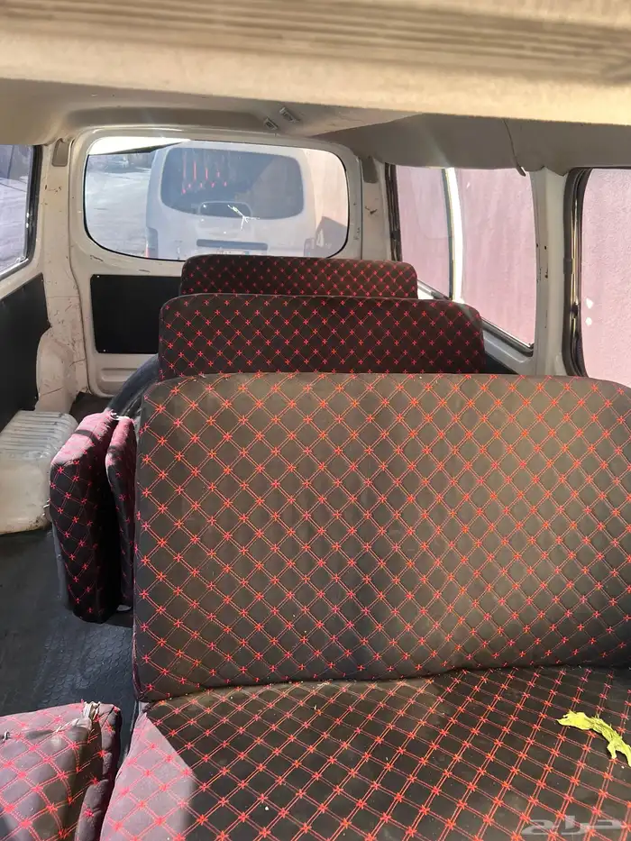 باص نقل ركاب نيسان 1