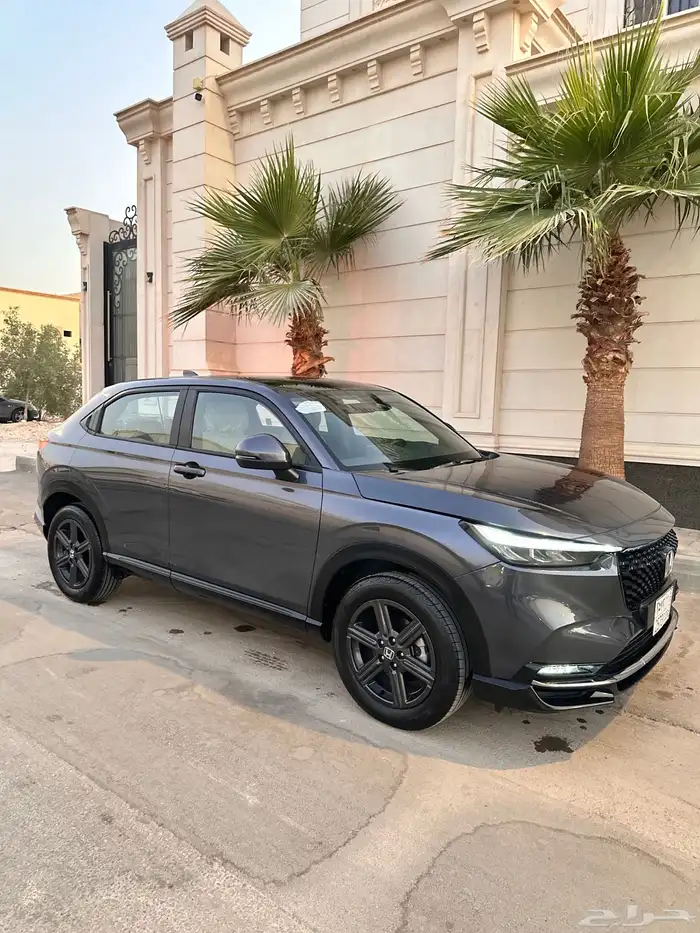 هوندا HRV موديل 2024 فل كامل بحالة الوكالة 7