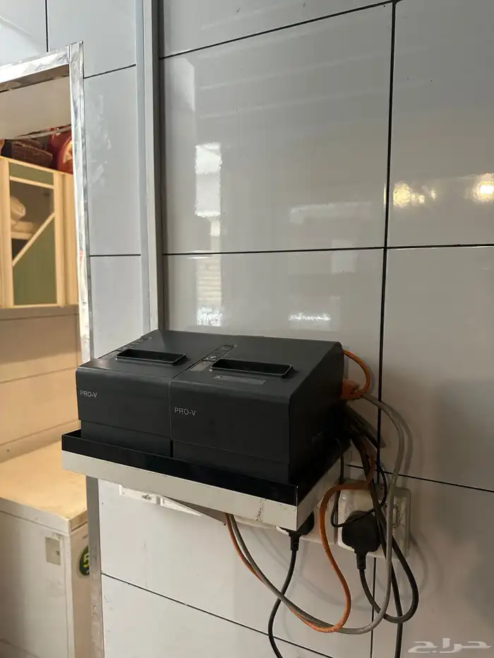 معدات مطعم ومقهى شبه جديده للبيع 27