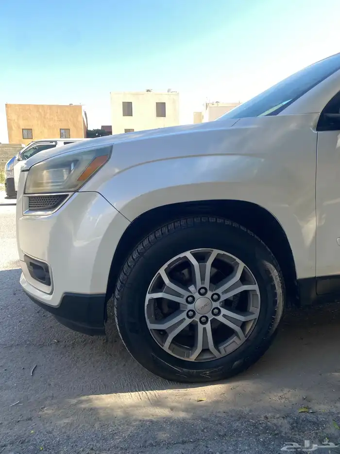 جي ام سي اكاديا 2013 13